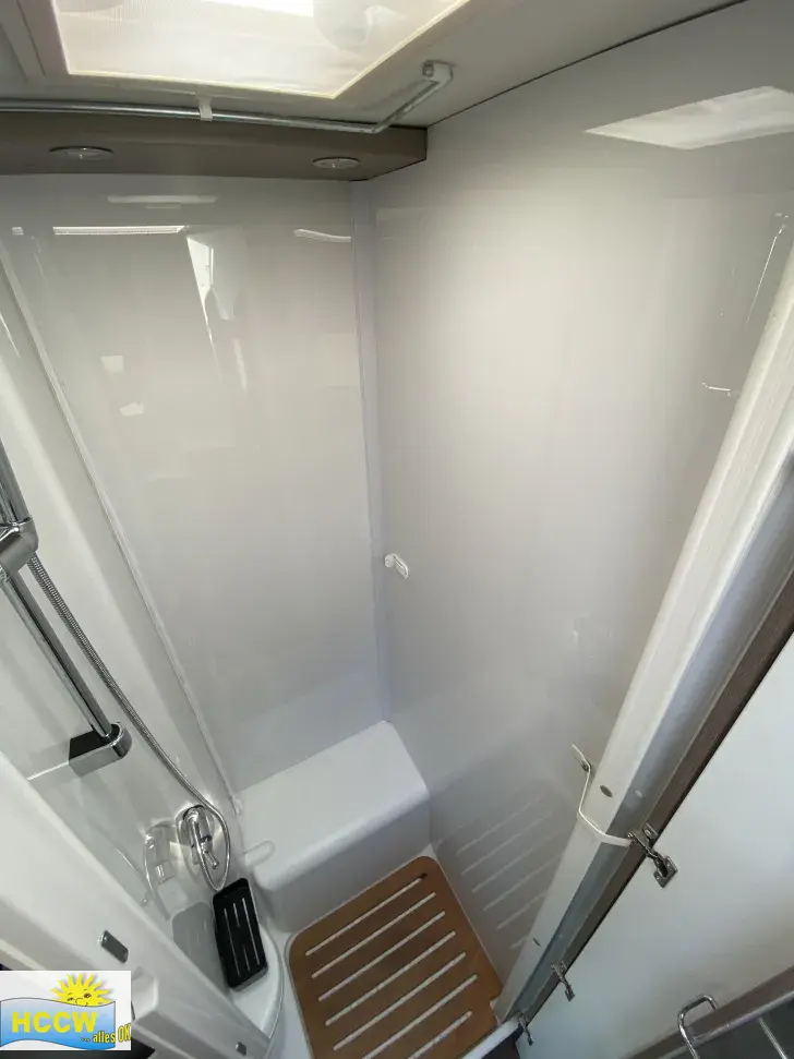 Dusche Carado T 338 pro+ SAT & TV / Radio, Navi & RFK