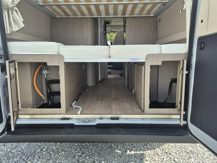 Fahrzeugbild Chausson Kastenwagen V594 Road Line Maxi Combi D6E, Solar #11