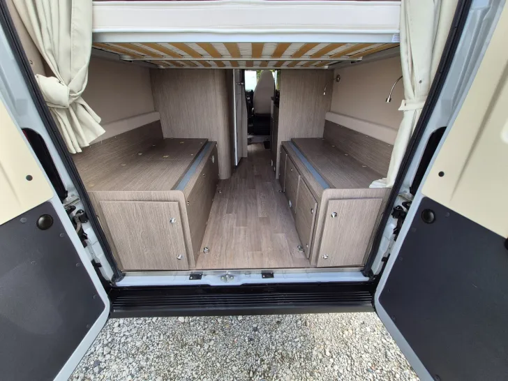 Fahrzeugbild Chausson Kastenwagen V594 Road Line Maxi Combi D6E, Solar #12