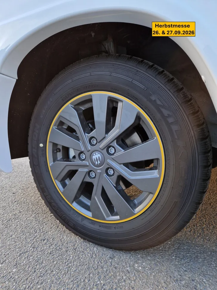 Fahrzeugbild Knaus Sun i 700 LEG #7