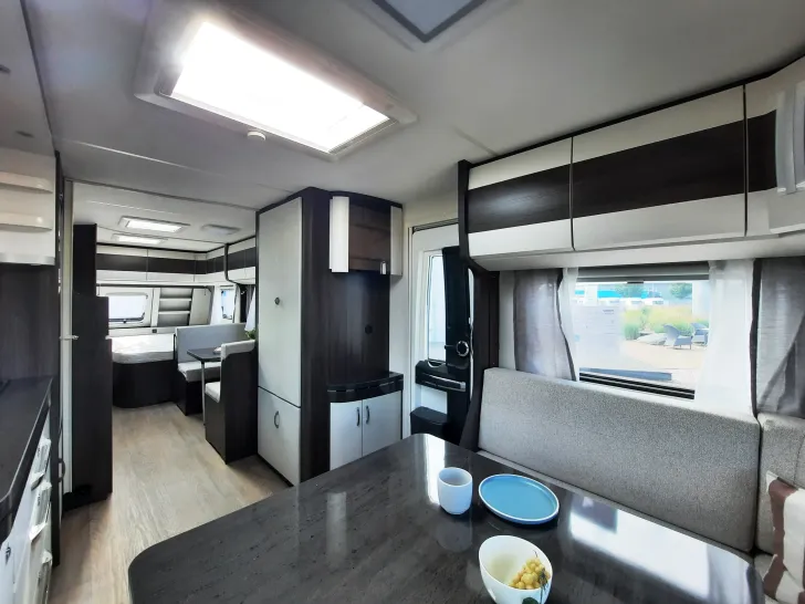 Fahrzeugbild Hobby Prestige 720 UKFe Verfüg./Sparen Sie 5.903,- € #3