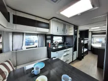 Fahrzeugbild Hobby Prestige 720 UKFe Verfüg./Sparen Sie 5.903,- € #2