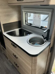 Fahrzeugbild Weinsberg CaraOne 500 FDK Sofort Verfügbar! #6