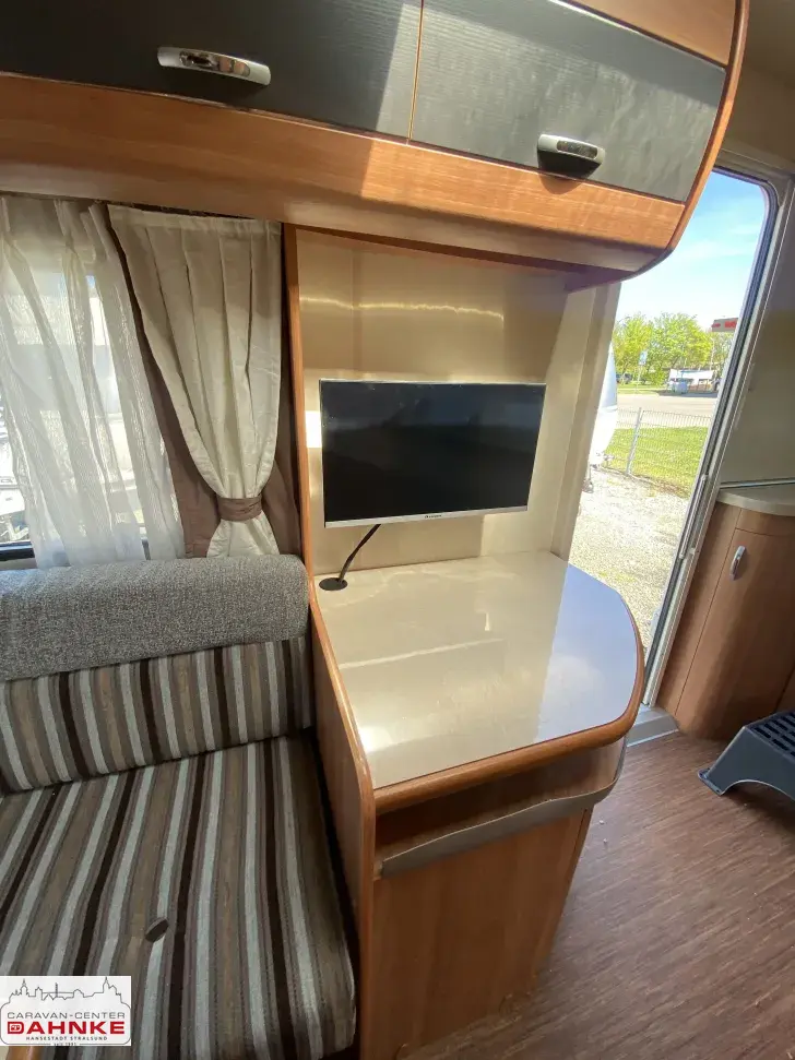 Fahrzeugbild Hobby De Luxe 380 TB SAT / SOLAR / Autarkpaket #8