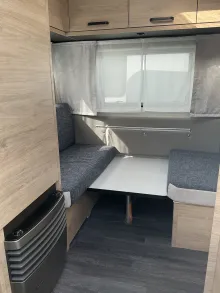 Fahrzeugbild Weinsberg CaraOne 420 QD #4