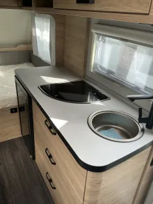 Fahrzeugbild Weinsberg CaraOne 420 QD #5