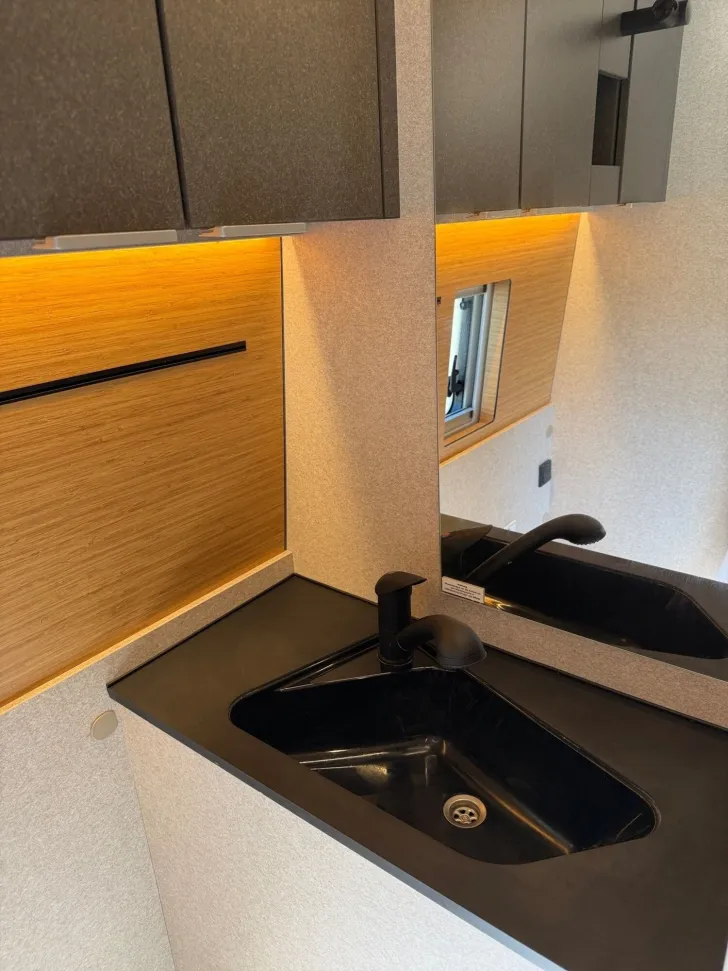 Fahrzeugbild Hymer Redwood 600 verfügbar März 2027 #16