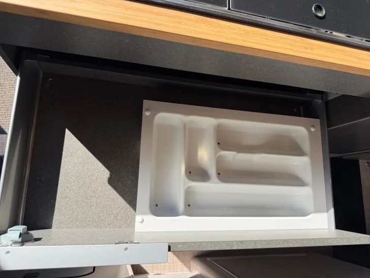 Fahrzeugbild Hymer Redwood 600 verfügbar März 2027 #28