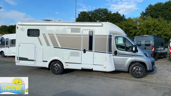 Seitlich Carado T 447 TV + SAT /ohne Hubbett