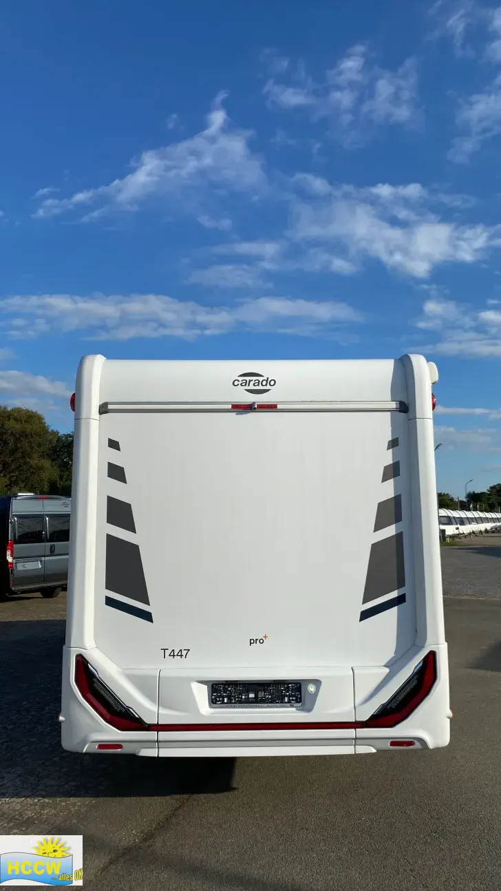 Frontal Hinten Carado T 447 TV + SAT /ohne Hubbett