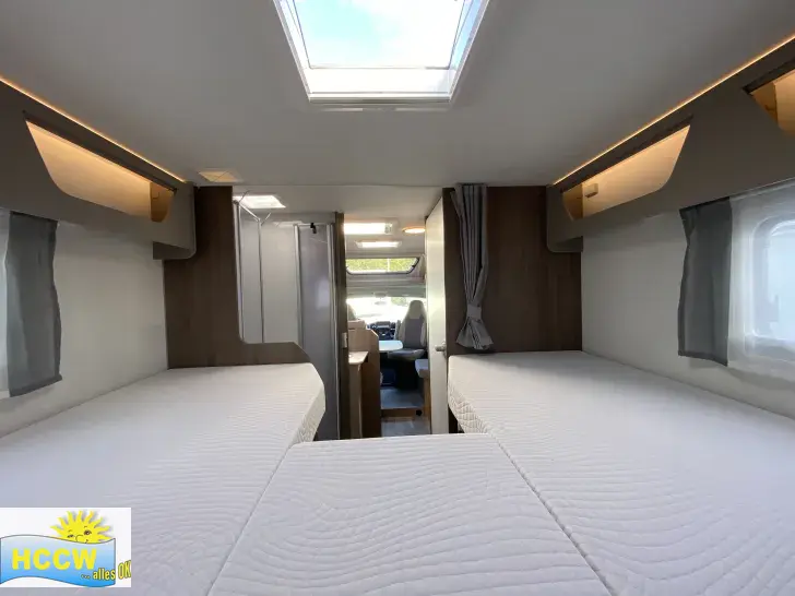 Sicht vorne-hinten Carado T 447 TV + SAT /ohne Hubbett