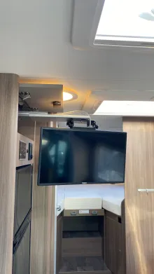 TV Carado T 447 TV + SAT /ohne Hubbett