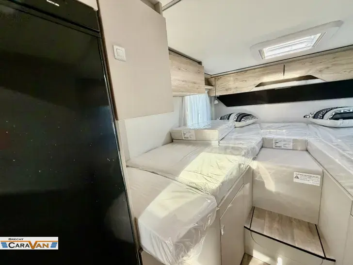 Fahrzeugbild Hymer Exsis-t 580 Xperience XXL Bett. 20391 Euro Vorteil #9