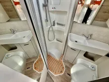 Fahrzeugbild Hymer Exsis-t 580 Xperience XXL Bett. 20391 Euro Vorteil #12