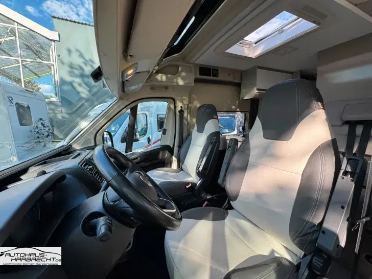 Fahrzeugbild Chausson V 594 Premium VIP-1.Hand-Neuer Motor!-Automatik #8
