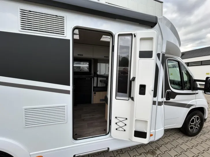 Fahrzeugbild Sunlight T 69LC Adventure Edition #6