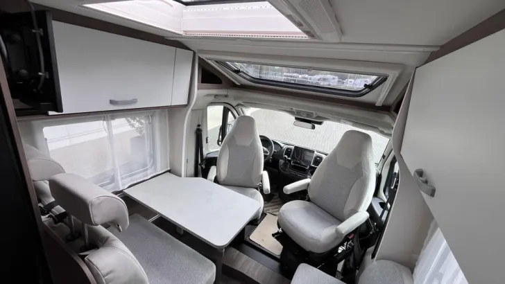 Fahrzeugbild Carado V 347 #6