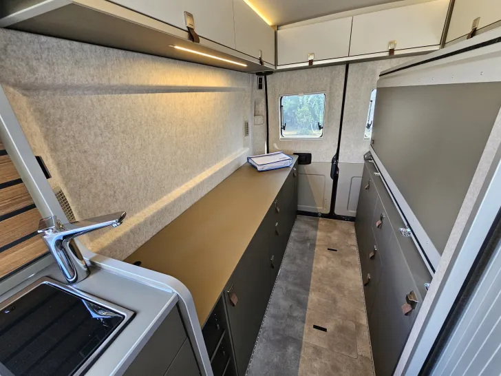 Fahrzeugbild Hymer Camper Van Yosemite UVP 105.140,-* Längsbetten ! #11