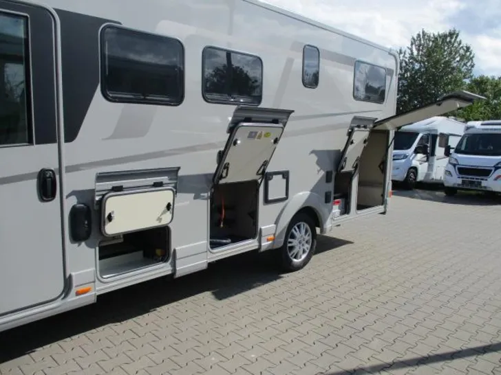Fahrzeugbild Eura Mobil Integra Line GT IL 726 EF Caravan Messe Spezial #8