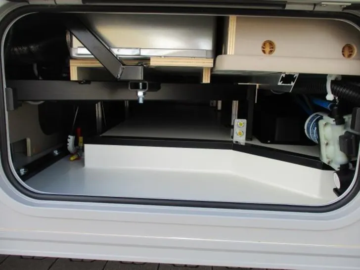 Fahrzeugbild Eura Mobil Integra Line GT IL 726 EF Caravan Messe Spezial #15