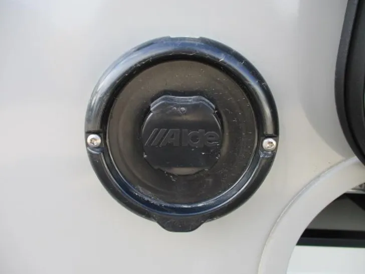 Fahrzeugbild Eura Mobil Integra Line GT IL 726 EF Caravan Messe Spezial #16