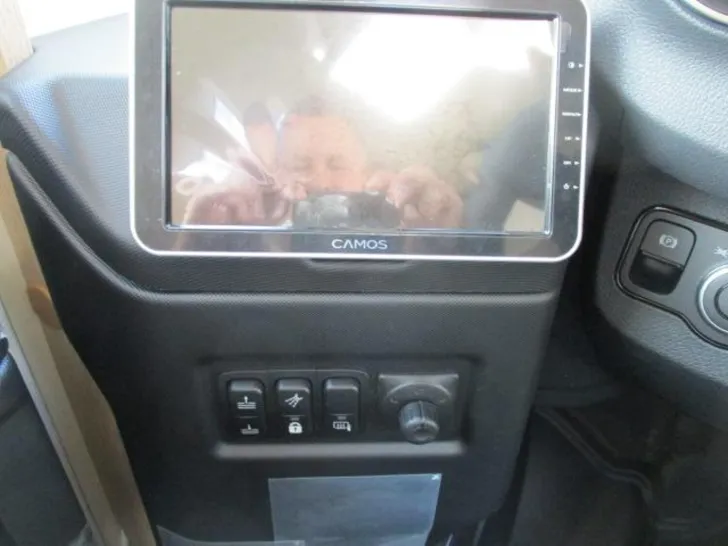 Fahrzeugbild Eura Mobil Integra Line GT IL 726 EF Caravan Messe Spezial #22