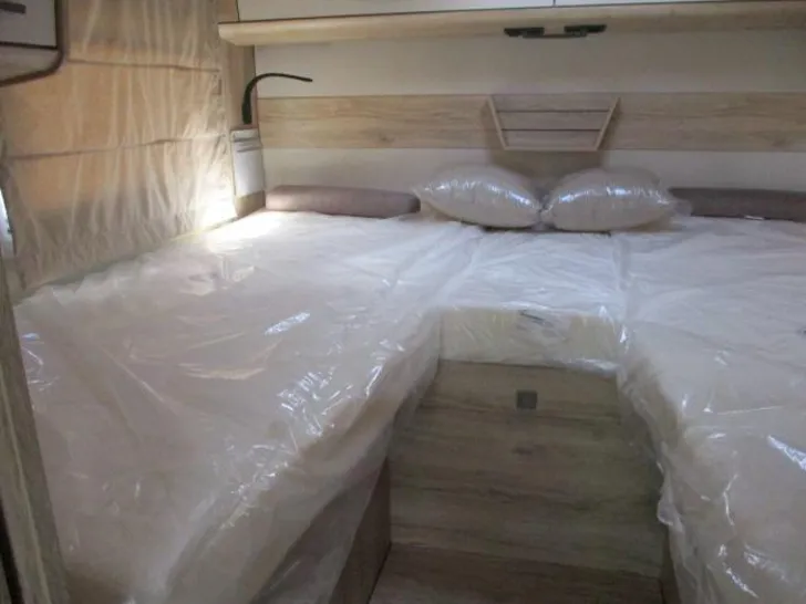 Fahrzeugbild Eura Mobil Integra Line GT IL 726 EF Caravan Messe Spezial #25