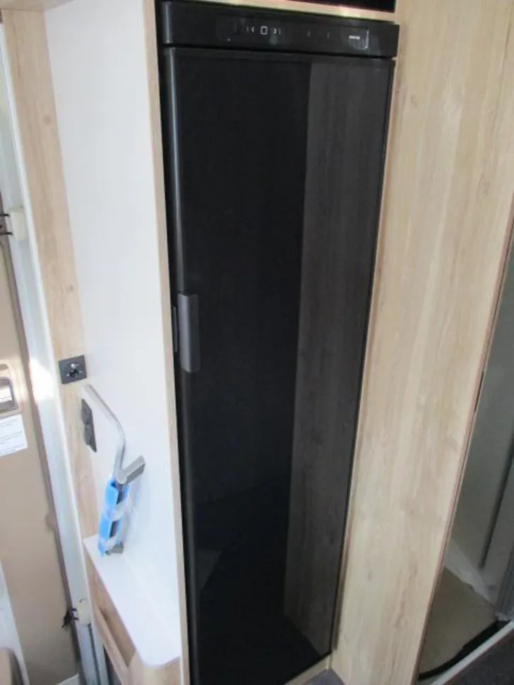 Fahrzeugbild Eura Mobil Integra Line GT IL 726 EF Caravan Messe Spezial #39