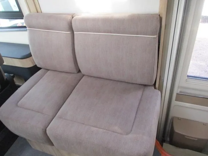 Fahrzeugbild Eura Mobil Integra Line GT IL 726 EF Caravan Messe Spezial #45