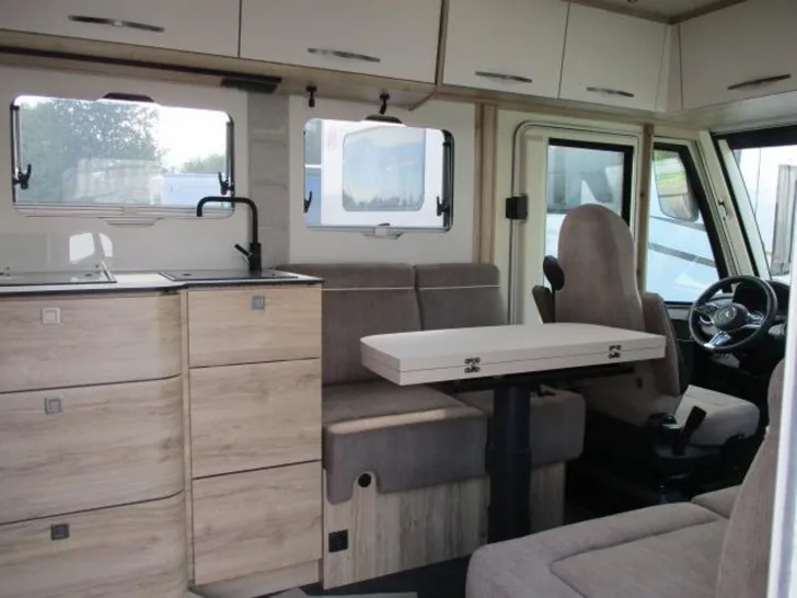 Fahrzeugbild Eura Mobil Integra Line GT IL 726 EF Caravan Messe Spezial #54
