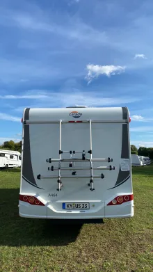 Frontal Hinten Carado A 464 mit Vollausstattung