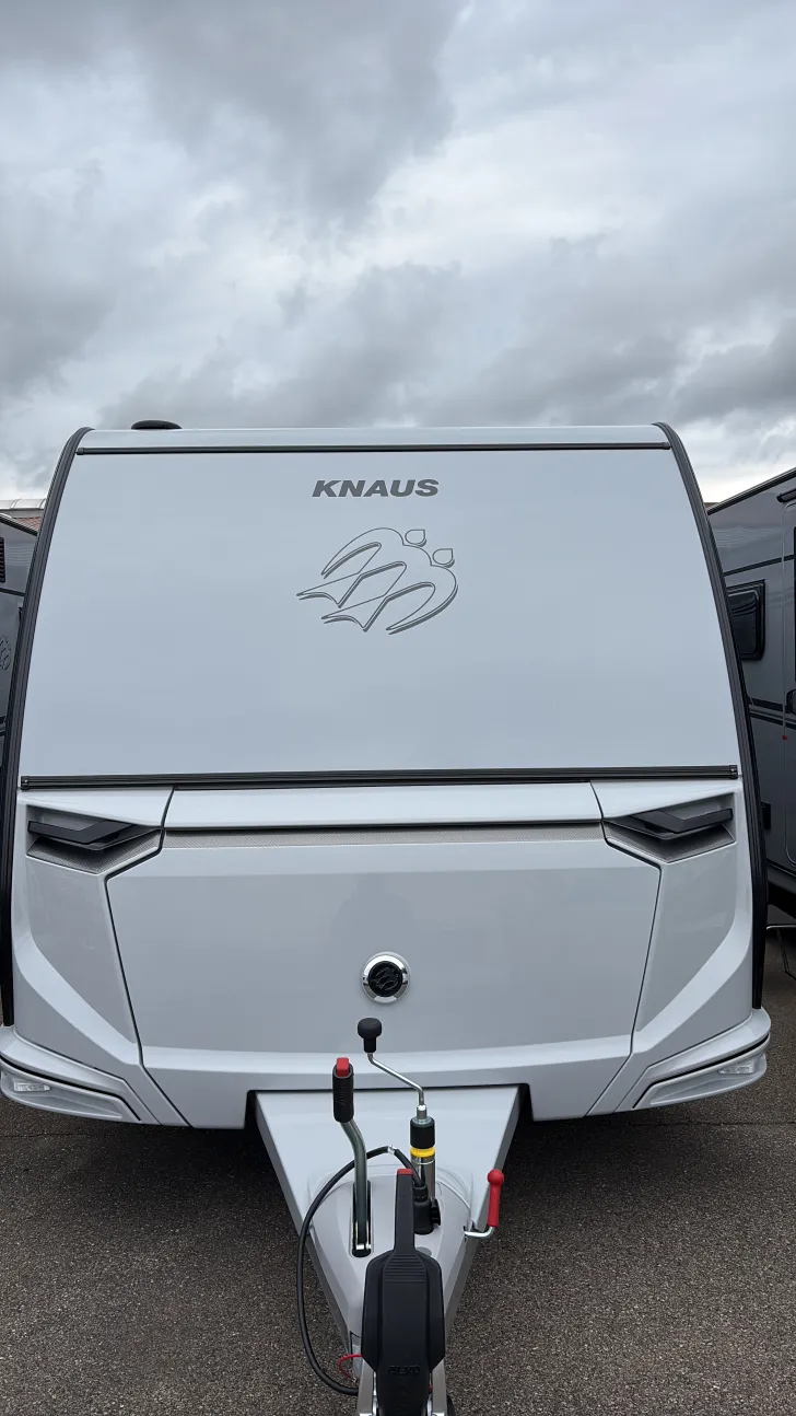 Frontal Vorne Knaus Südwind 540 FDK