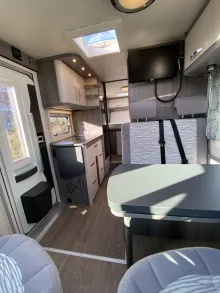 Sicht vorne-hinten Hobby Optima ONTOUR Edition V65 GQ