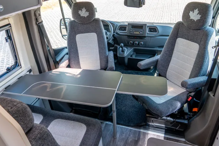 Fahrzeugbild Ahorn Camp Van 550 *Automatik*Kamera*Außendusche #10