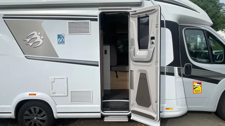 Fahrzeugbild Knaus Sky Wave 700 MEG #8