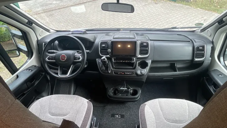 Fahrzeugbild Knaus Sky Wave 700 MEG #9