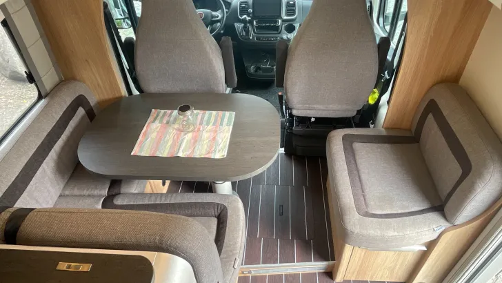 Fahrzeugbild Knaus Sky Wave 700 MEG #10