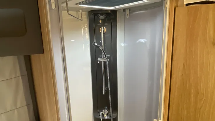 Fahrzeugbild Knaus Sky Wave 700 MEG #23