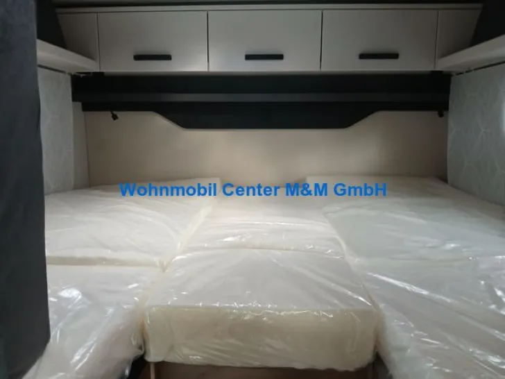 Fahrzeugbild Knaus LIVE WAVE 650 MEG 2027 Platinum Selection #12