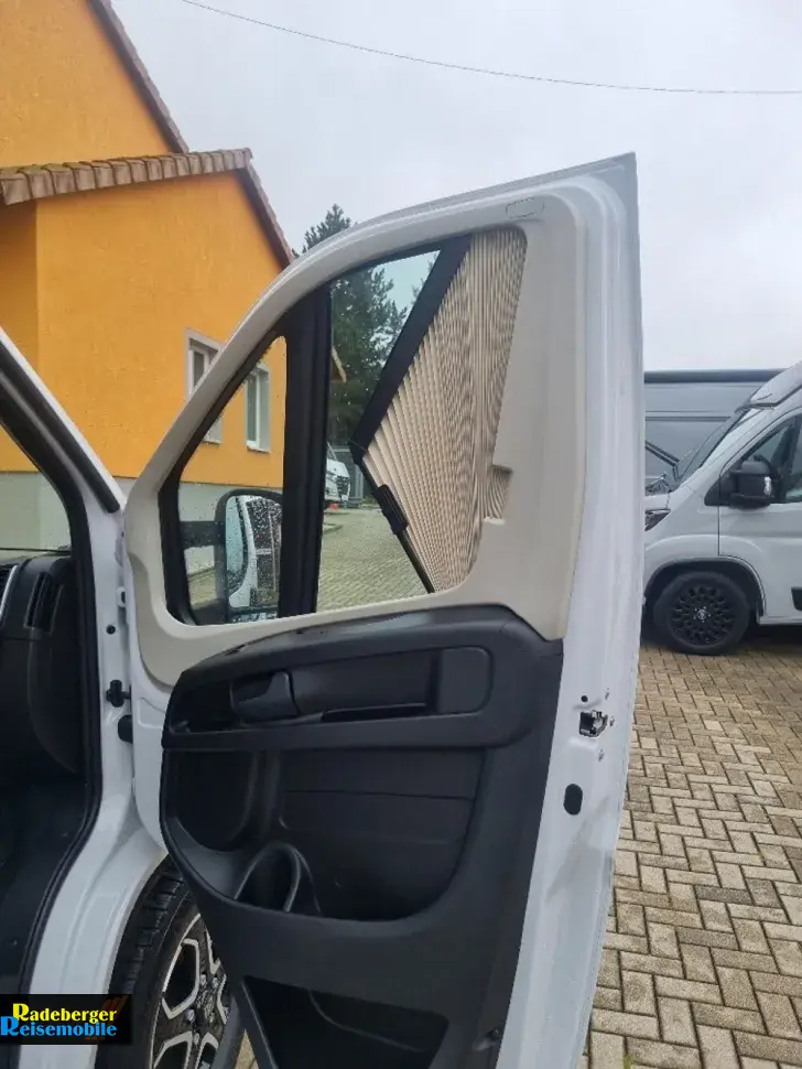 Fahrzeugbild Etrusco T 7400 SBC #8
