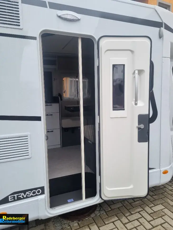 Fahrzeugbild Etrusco T 7400 SBC #9