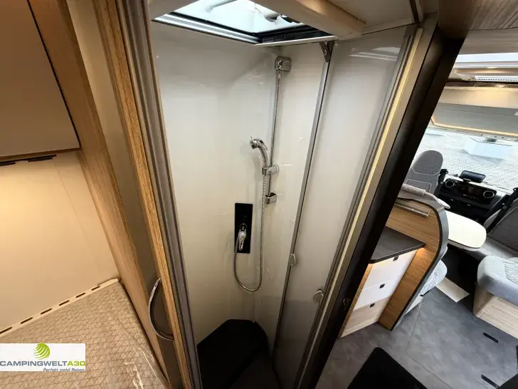 Fahrzeugbild Malibu I 450 RB-LE comfort 4.2 t MB+2027+TV+MARKISE+ #16