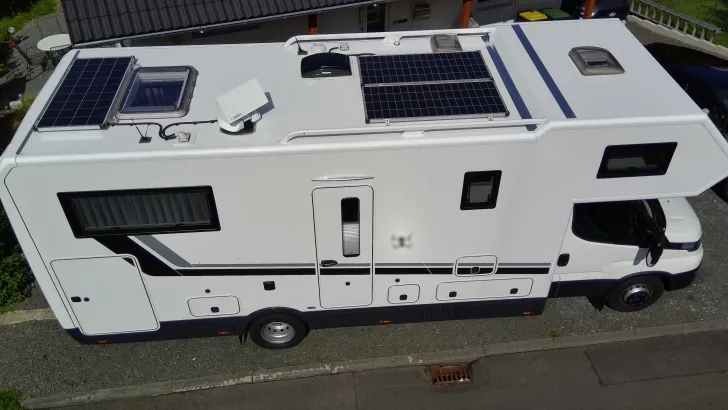 Fahrzeugbild Phoenix MaXi-Alkoven Iveco 7900 QRSL Retarder, Hubstützen, hydraul #1