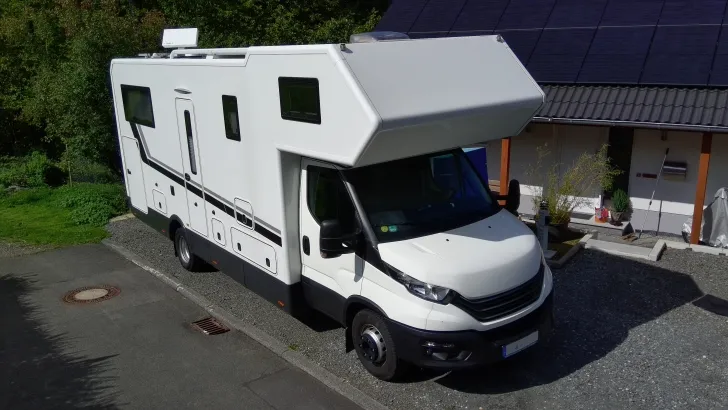 Fahrzeugbild Phoenix MaXi-Alkoven Iveco 7900 QRSL Retarder, Hubstützen, hydraul #3