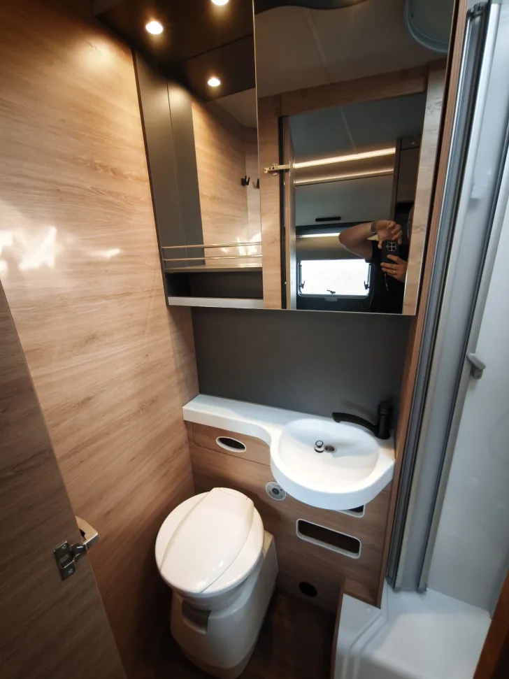 Fahrzeugbild Knaus L!VE WAVE 700 MEG Platinum Selection #25