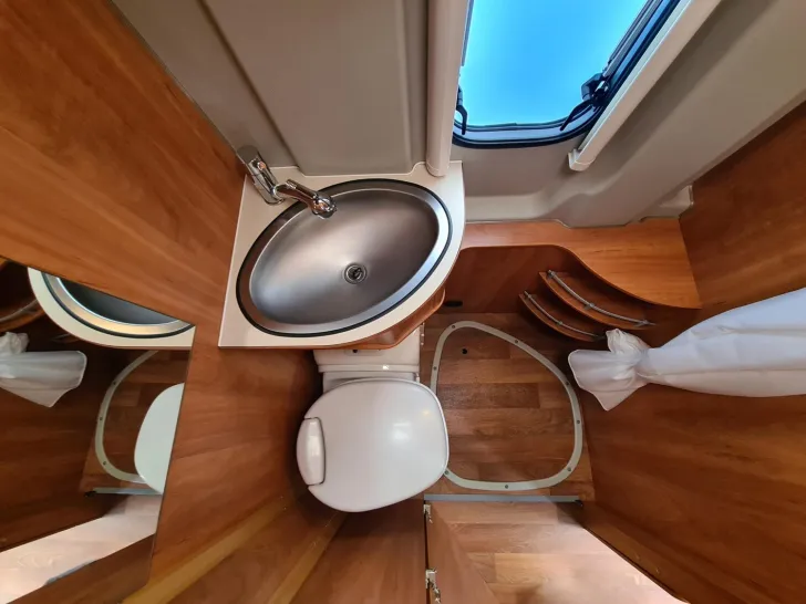 Fahrzeugbild Globecar Globescout Plus Pössl *Dachklima*SAT+TV*18"-Alu* #34
