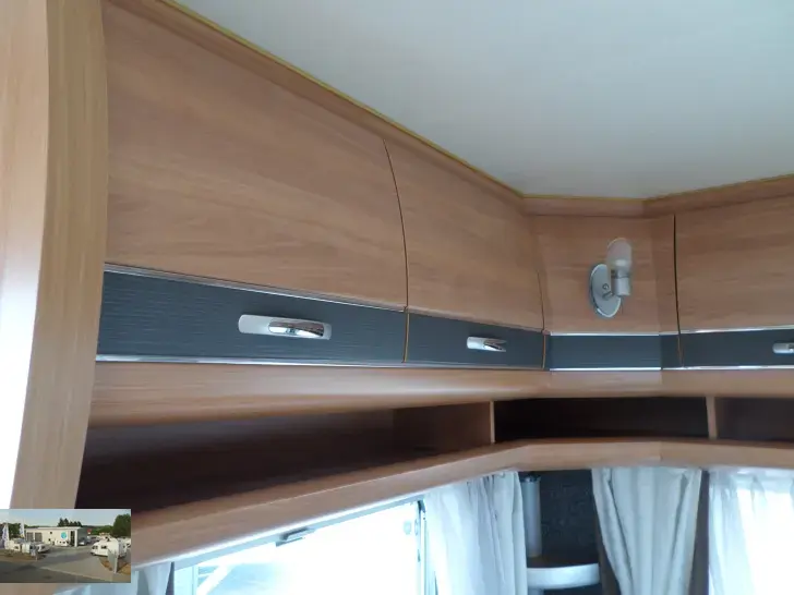 Fahrzeugbild Hobby De Luxe 490 UL Nr. 16 - Einzelb., RSG #10