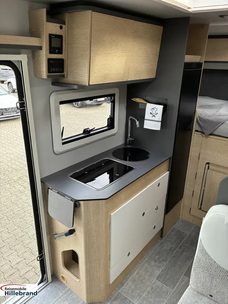 Fahrzeugbild GIOTTILINE Compact CX60 Premiere Edition, AT, Markise, #9