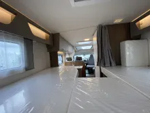 Sicht vorne-hinten Carado T 338 pro + ohne Hubbett