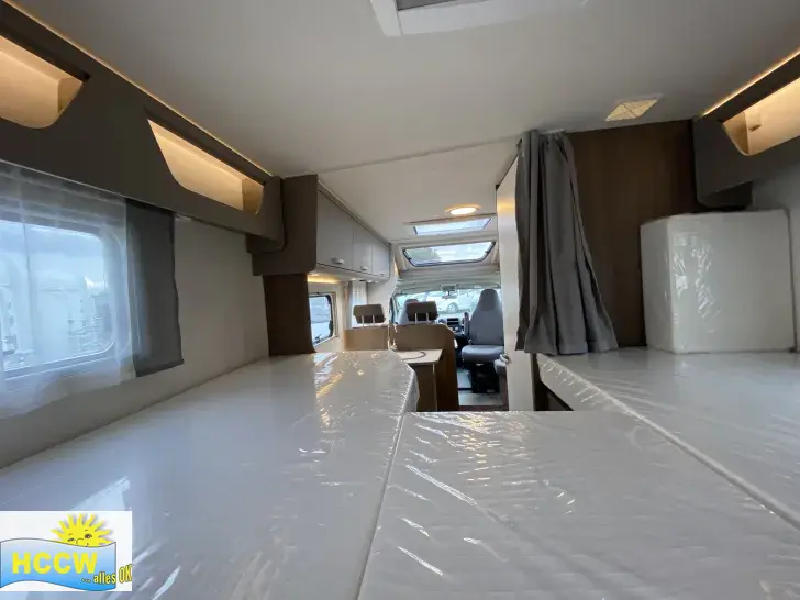 Sicht vorne-hinten Carado T 338 pro + ohne Hubbett